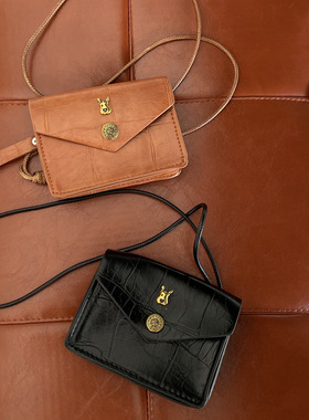 韩系美拉德咖色皮绳包包挂坠项链女小众设计高级感长款毛衣链配饰