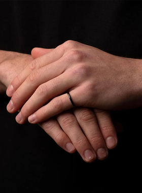 eManco细圈钛钢电镀白金不掉色戒指情侣戒子素面光圈男士轻奢介子