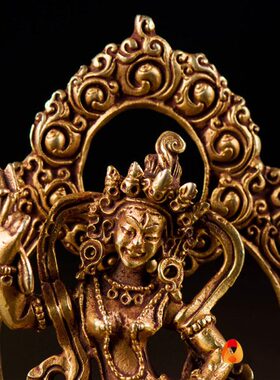 《玛吉拉准》家用尼泊铜全鎏金居家桌面铜像摆件《玛姬拉度》