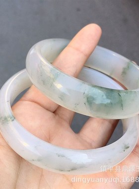 新疆雪域天山翠手镯 复古圆条金丝玉冰翠女士手镯 翡翠.色飘花玉