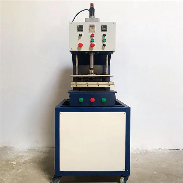 全自动服装压花机皮革服装布料压纹压花机平版压花机设备 - 图2