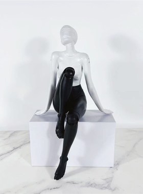 电镀空山基机械j女神坐姿摆件 简约现代抽象人物雕塑 客厅软装饰