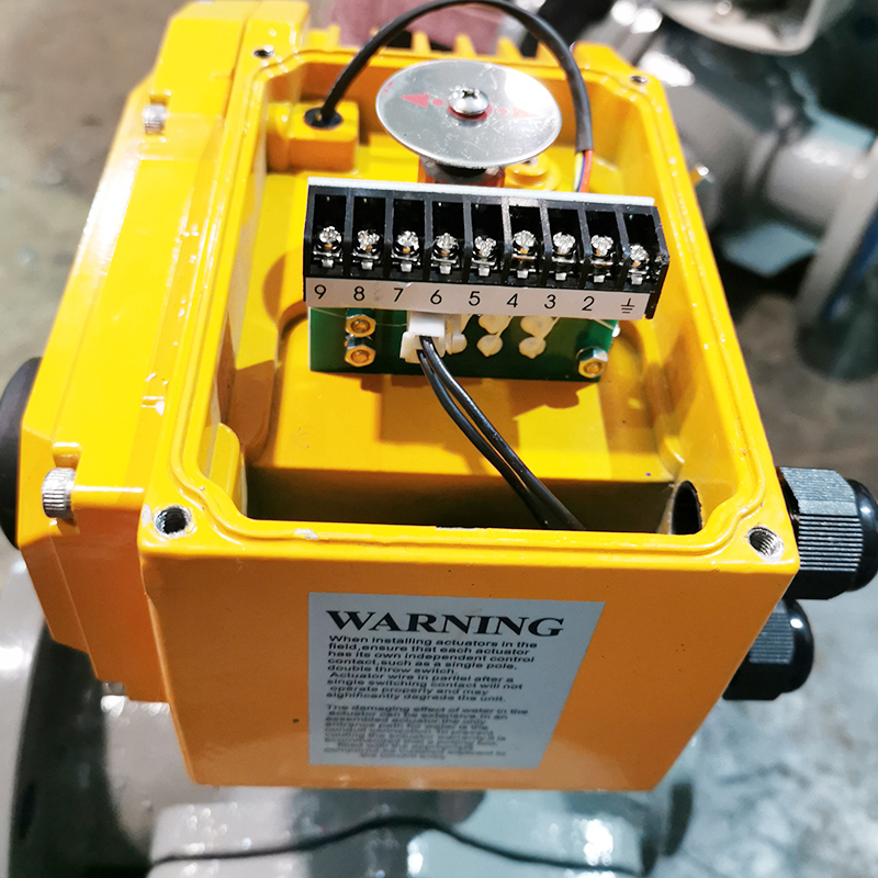 巨良JLQ944F-16C电动铸钢调节三通法兰球阀L/T换向分流碳钢阀DN40 - 图0