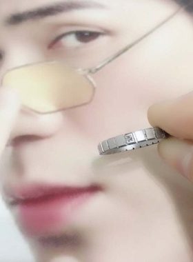 《消失的她》朱一龙同款戒指芒果夜食指时尚芭莎方格冰块戒指饰品