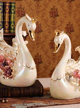 欧式陶瓷天鹅摆件一对客厅玄关电视柜酒柜创意家居装饰品结婚礼物