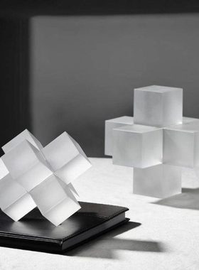 轻奢水晶十字摆件现代桌面酒店北欧样板房透明玻璃装饰品送礼物