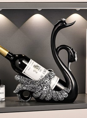 轻奢高档客厅家居玄关餐边电视y柜酒柜装饰品红酒架黑天鹅摆件创