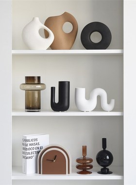 现代格调高级感大地色艺术软装饰品摆件高档轻奢家居客厅酒柜摆设