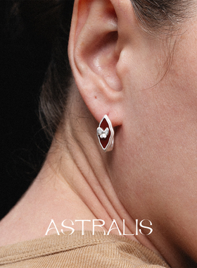 【周洁琼同款】ASTRALIS 蝴蝶红玛瑙菱形耳扣女复古气质通勤耳环