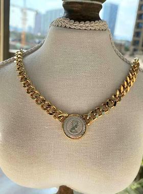 时尚钛钢圆牌美人头项链女欧美风粗链条毛衣链简约钱币锁骨链镀金