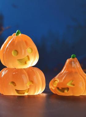 新品万圣节夜光南瓜灯微景观园艺造景小配件 创意汽车夜光小摆件