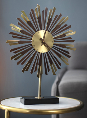 轻奢客厅装饰品创意抽象太阳钟摆E件简约金属工艺品玄关摆设