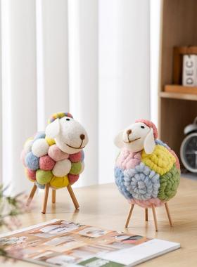 创意北欧羊治愈系小摆件客厅家居装饰品房间桌面电视柜儿童房摆设