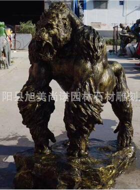 厂家定做玻璃钢大猩猩雕塑金刚猿猴商场步行街动物摆件