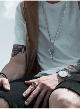 马丁同款十字架项链欧美范高级