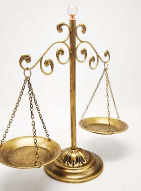 欧式古金天平复称摆放书房桌面装饰摆件朋色友410古创意纯手工办