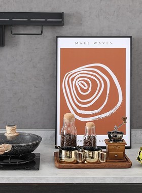 现代简约样板间灶台装饰品摆件厨房组合套装锅具砧板软装