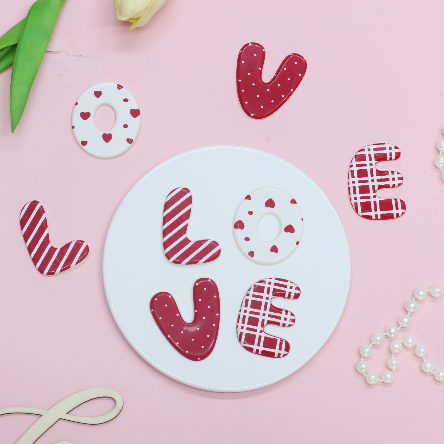 love情人节蛋糕装饰巧克力字牌成品520可食用甜品纸杯烘焙摆配件,淘宝优惠券,粉丝福利购,淘宝优惠卷