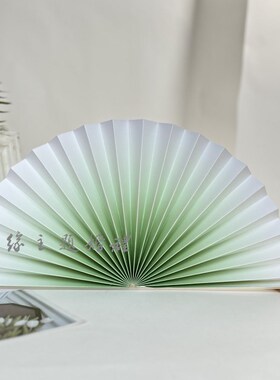 新中式浅绿e渐层色纸扇子花结婚拍照背景布置定制大型摺叠扇禅意