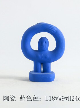 北欧现代简约样板间陶瓷抽象人物B雕塑摆件儿童房售楼处玄关装饰