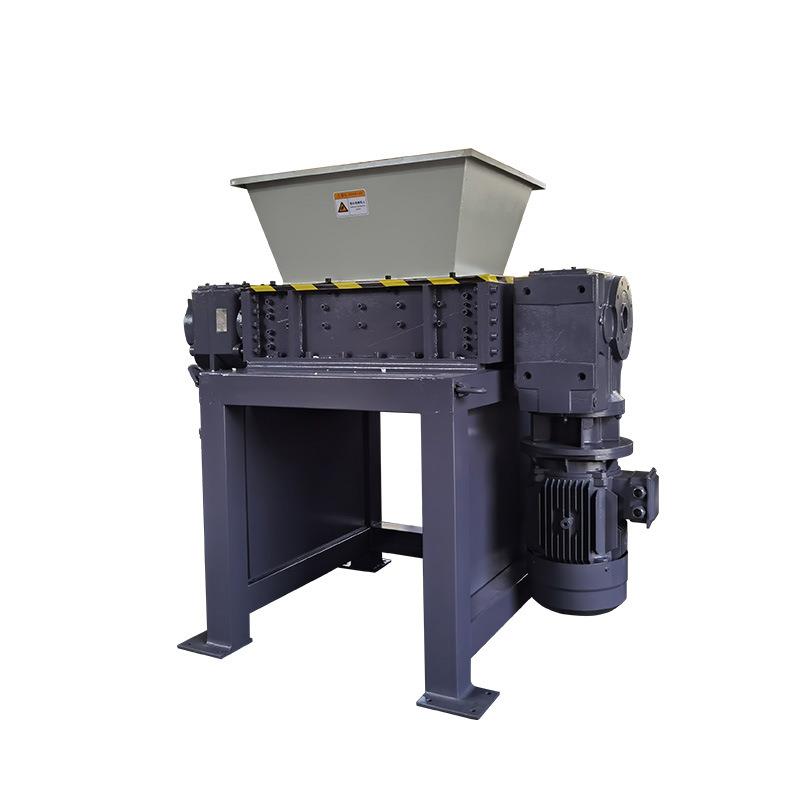 Single and double motor universal shredder metal e-waste small dual-shaft shredder industrial solid waste crushing chassis