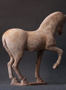 陶瓷马摆件唐代仿古马古玩古董收藏中式家具酒店艺术品装饰