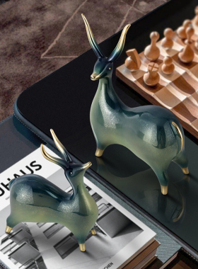 轻奢创意黄铜羊桌面装饰工艺品摆件可爱精N致玄关电视柜家居软装