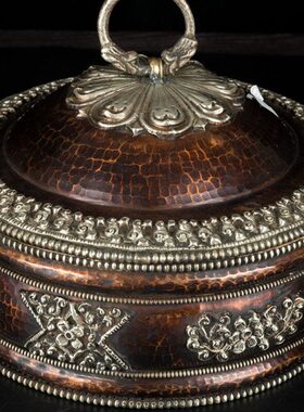 西藏藏式复古收纳盒储物盒糌粑盒糖果盒米盒纯铜客厅装饰摆件