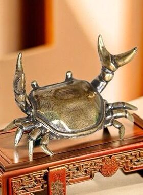 铜螃蟹摆件黄铜复古新款举重螃蟹桌面茶桌盖置书桌创意笔搁铜艺品