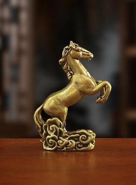 黄铜祥云战马小摆件创意r个性生肖马踏祥云复古做旧小铜器桌面茶