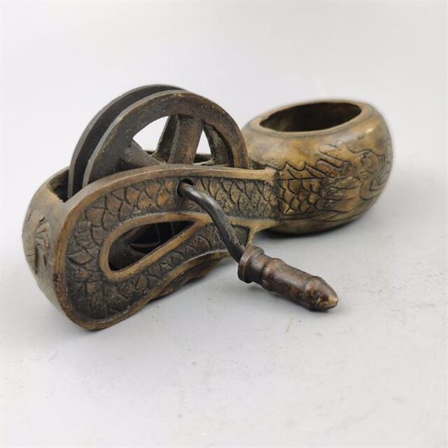 Pure copper ink fountain, antique antique collection, copperware, woodworking dragon pattern scribing equipment, decorative crafts, gift pendants