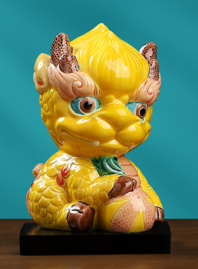 陶瓷招财麒麟摆件一对中国风可爱客厅办H公室桌面国潮装饰工艺礼