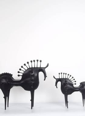 新中式铸铁马黑色刺马摆件书柜酒架展厅场所使用软装家居饰品