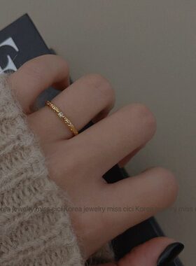 店主自留款 黄铜镀金 手工捶打凹凸纹理 微镶小方形锆石闪钻 戒指