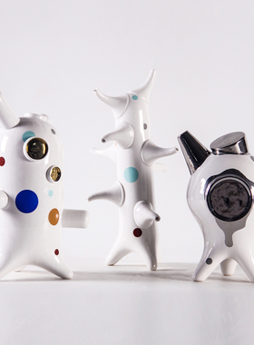 现代简约陶瓷抽象机器人异形摆z件样板房间儿童房装饰客厅酒柜饰