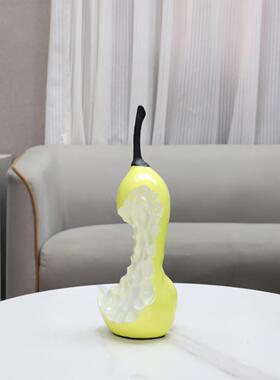 现代简约仿真树脂绿色美人梨子桌面摆件客厅卧室电视柜家居装饰品