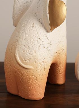 现代简约大意摆X8751件创招财家居好北欧轻奢客象厅动物酒柜日常