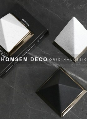 现代轻奢磨砂金字塔n桌面摆件 样板房软装饰品 家居售楼处茶几摆