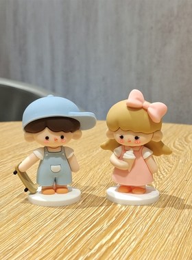 卡通情侣桌面小摆件运动系公仔玩偶办公I室可爱装饰品男生女生礼