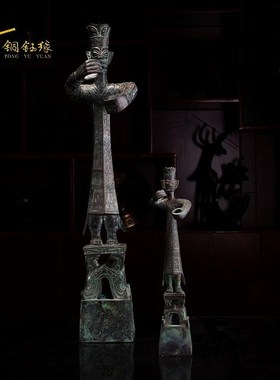 三星堆巫师立像仿古青铜器小摆件青铜立人像复古夏代礼品居家装饰