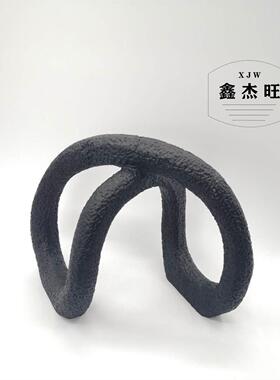 现代简约树脂黑色白色装饰摆件创意缠绕软装饰品客厅桌面样板间