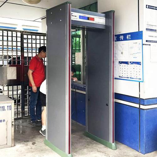 天鹰TC-300B室外防雨防水可淋雨金属探测安检门测手机钥匙检测门 - 图2