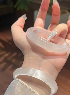 香槟金玛瑙手镯天然高冰白月光