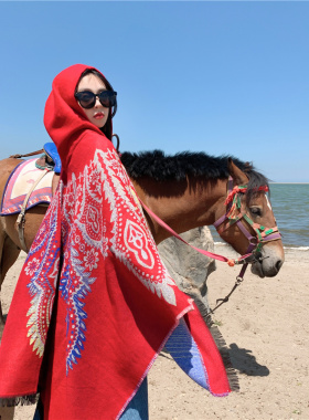 民族风旅游斗篷披风带帽加v厚保暖秋冬红色女士茶卡盐湖大西北拍