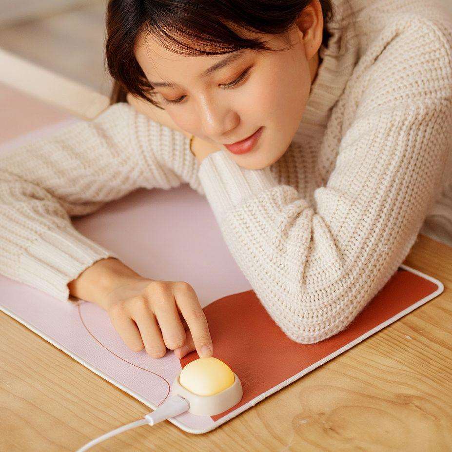 生态链向物暖桌垫拍拍办公电脑桌面感应灯加发热垫超大保暖手 - 图1