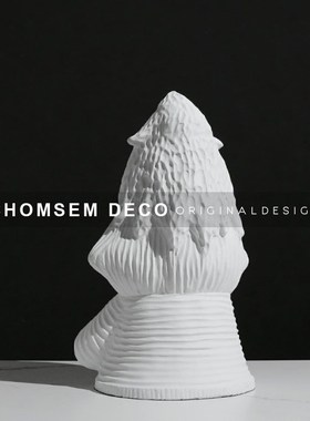 现代简约万物精灵人物雕塑售楼处样板F间软装饰品书房玄关桌面摆