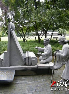 古代人物晒绸雕塑玻璃钢仿铜雕塑大型公园景观民俗小品雕塑广场