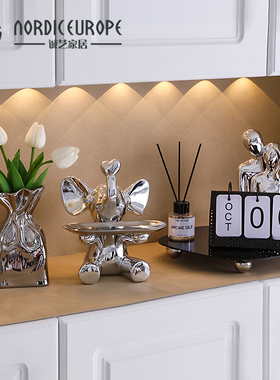 进门入户玄关高档酒柜装饰品摆件现代轻奢客厅家S居电视柜桌面摆