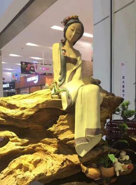 石湾陶持莲荷花仕女陶瓷创意摆件手工红木家具茶庄办公室装饰陈设