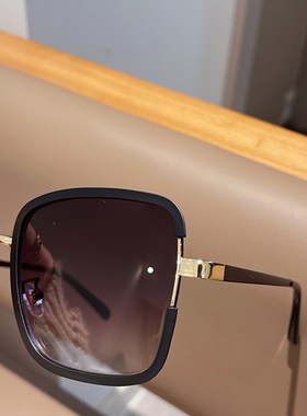 2024年新款白色框墨镜女冬级感旅行海边街拍大框茶色太阳眼镜女